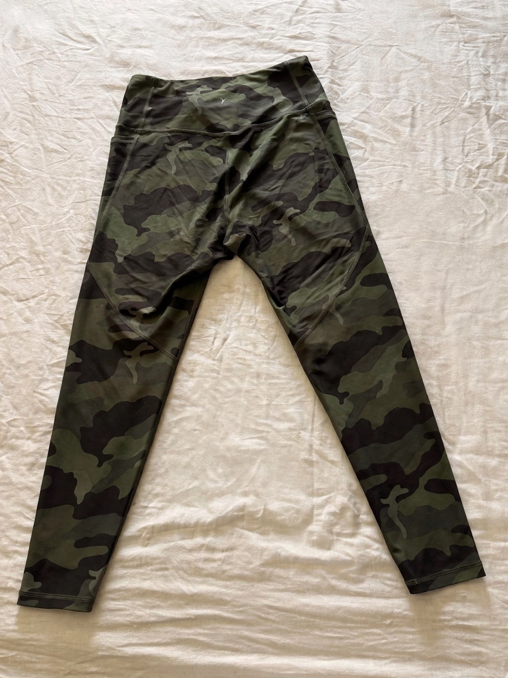 Old Navy Women’s Medium Camo High Waisted Leggings